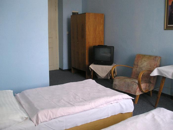 Hotel Dvorak Chrast (Chrudim) Bagian luar foto