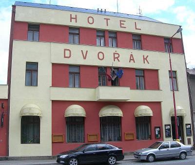 Hotel Dvorak Chrast (Chrudim) Bagian luar foto