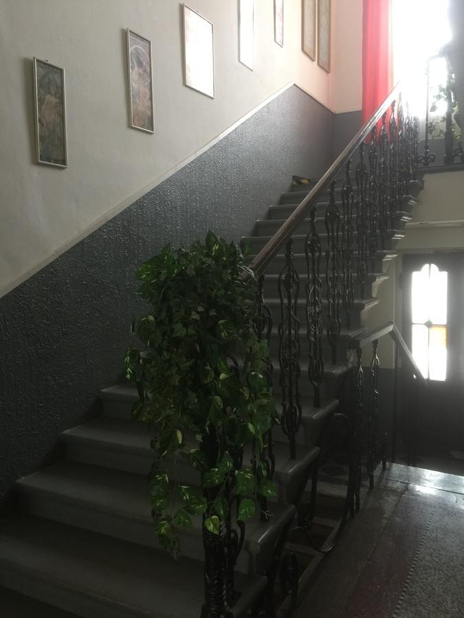 Hotel Dvorak Chrast (Chrudim) Bagian luar foto