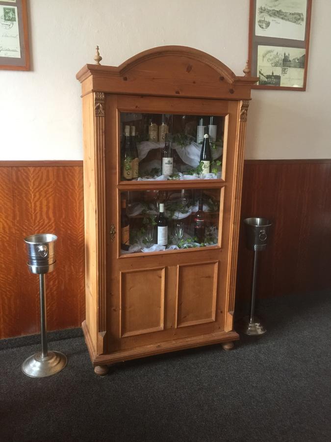 Hotel Dvorak Chrast (Chrudim) Bagian luar foto