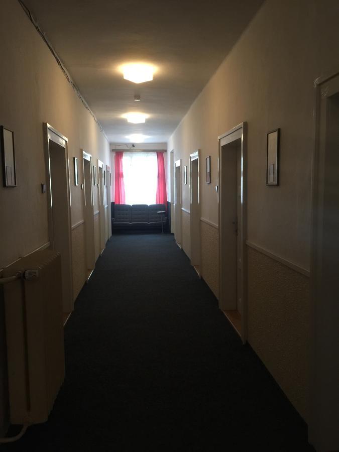 Hotel Dvorak Chrast (Chrudim) Bagian luar foto